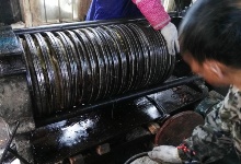 傳統(tǒng)臥式液壓油茶籽榨油機(jī)